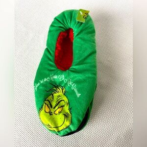 The Grinch NWT Sock slippers One Size Unisex You’re A Mean One Mr. Grinch